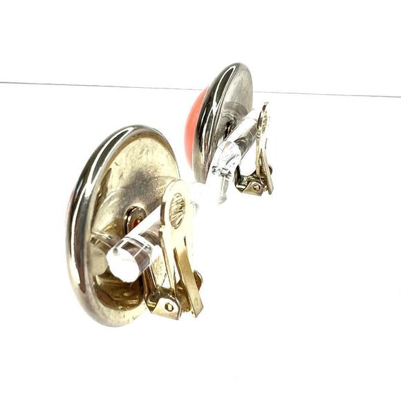 Vintage 80s Tangerine Coral Acrylic Button Clip On Earrings Silver Metal Round - Picture 2 of 4
